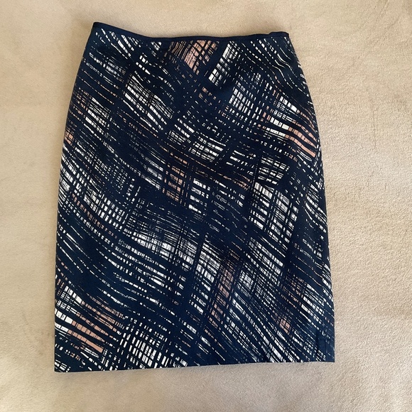 Club Monaco Dresses & Skirts - Club Monaco women’s skirt